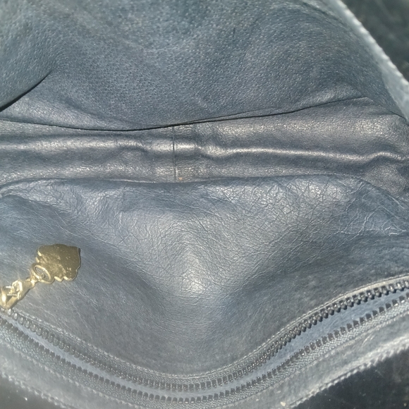 EUC GUCCI Vintage Shoulder Bag - Picture 8 of 12